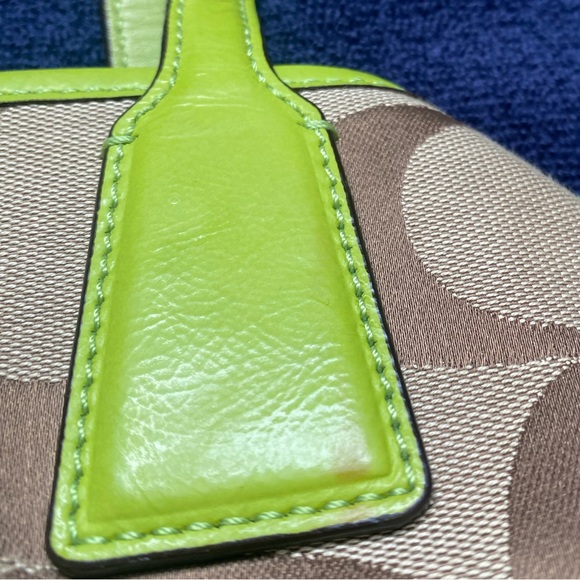 COACH.. Green bag/ purse with wallet and dust bag 3 for 1 - Picture 4 of 13